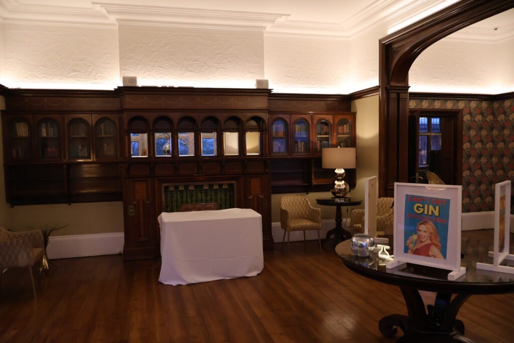 Luxury Magic Mirror Hire at Pendrell Hall: What to Expect - WARDS PHOTO ...